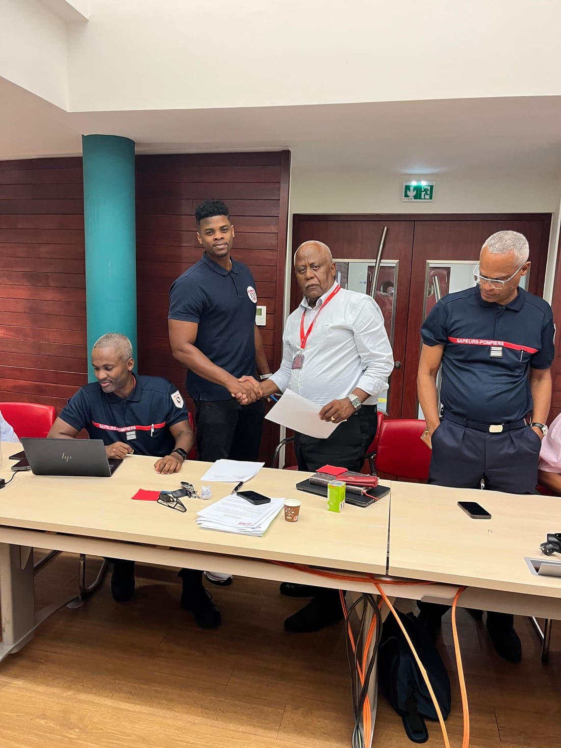 Signature d'un accord entre le syndicat et la direction du SIS